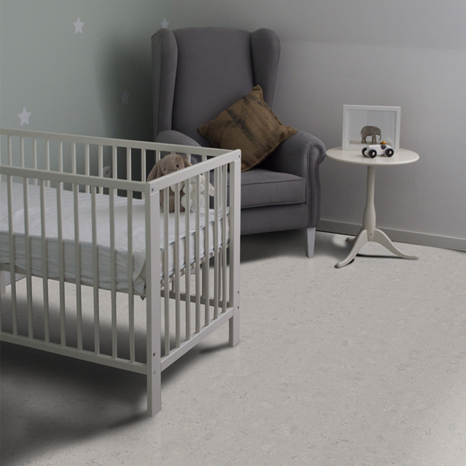 Eco-Nomical White - Nursery Scene